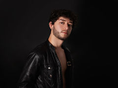 JakeGrantx - male webcam at ImLive