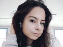 JameShivy - female with brown hair webcam at LiveJasmin