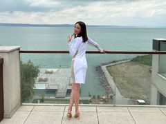 DJaneQueen - female with brown hair webcam at LiveJasmin
