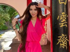 JaneGilmor - female with brown hair webcam at LiveJasmin