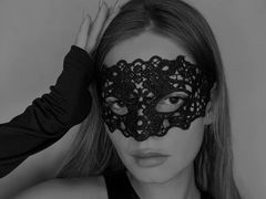 JanneGolden - female webcam at LiveJasmin