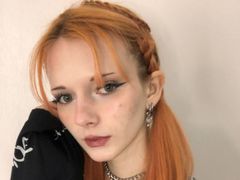 JaunitaHereth - female with brown hair webcam at LiveJasmin
