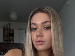 JeanWillyams - blond female webcam at LiveJasmin