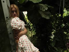 JellyElly from LiveJasmin