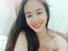 AmyAurora - female with brown hair and  big tits webcam at LiveJasmin