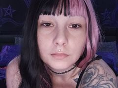 JennaJaded - female with brown hair webcam at LiveJasmin