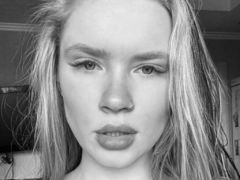 JesaRighti - blond female webcam at LiveJasmin