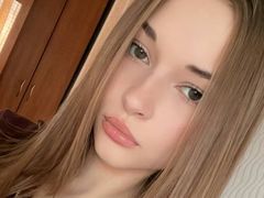 JesicaSchmaling - blond female webcam at LiveJasmin