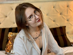 JessBang from LiveJasmin