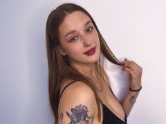 AgataFerra - blond female with  big tits webcam at LiveJasmin