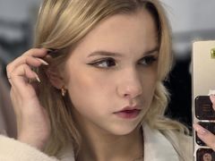 JesseniaMinarik from LiveJasmin