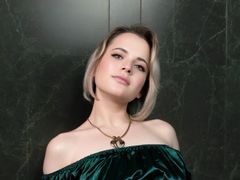 JessicaBeverly - blond female webcam at LiveJasmin