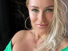 eyesangel22 - blond female with  big tits webcam at ImLive