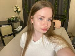 VikiDavis - blond female with  big tits webcam at LiveJasmin
