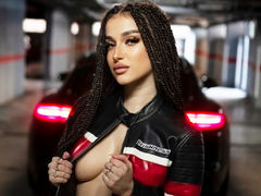 JessieBell - female with brown hair webcam at LiveJasmin