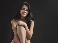 JessieLiu - female with black hair and  small tits webcam at LiveJasmin