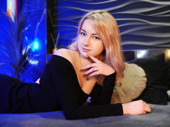 JessieTurners - blond female webcam at LiveJasmin