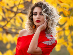 JessycaPike - blond female with  big tits webcam at LiveJasmin