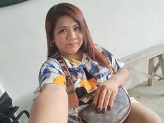 JhennyReyes from LiveJasmin