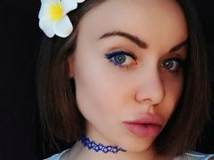 JilllWhite - female with brown hair webcam at LiveJasmin