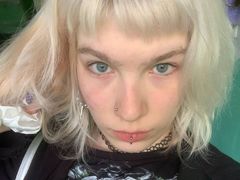 JodeeBrazeau - female with brown hair webcam at LiveJasmin