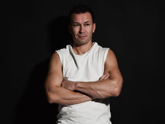 JohnsHotass from LiveJasmin