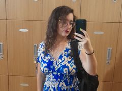 JoleneBeretta - female with brown hair and  big tits webcam at LiveJasmin