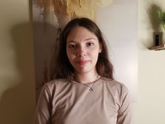 JonnieNemer - female with brown hair webcam at LiveJasmin