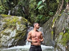 JonnyLorenz from LiveJasmin