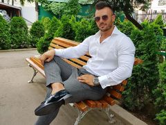muscletrebor from LiveJasmin