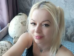 JoyceJones - blond female with  small tits webcam at LiveJasmin