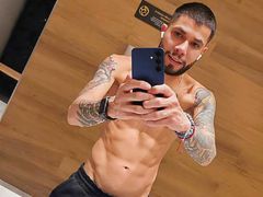 JuanAriel - male webcam at LiveJasmin