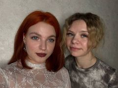 JulianaAndEaste - female with brown hair webcam at LiveJasmin