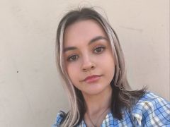 JulieMccrossin from LiveJasmin