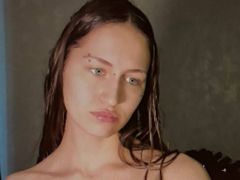 JulieWonder from LiveJasmin