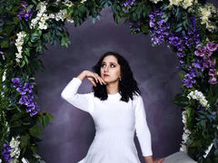 JulietMonli - blond female webcam at LiveJasmin