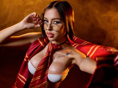 JulietaQuintero - female with brown hair and  big tits webcam at LiveJasmin