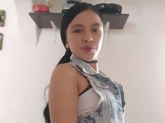 JulietaZalazar - female with black hair webcam at LiveJasmin