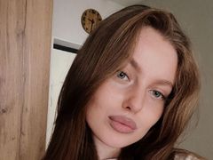 JulieyLong from LiveJasmin