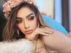 JulliaFakarat from LiveJasmin