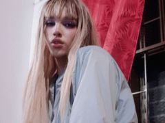 JunSora from LiveJasmin