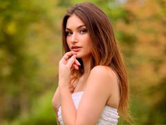 Junessa from LiveJasmin