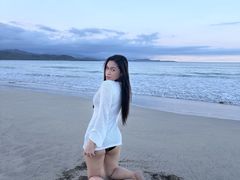 JuviaStrauss - shemale with brown hair webcam at LiveJasmin