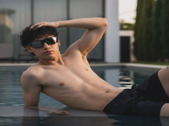 KaiiBossman - male webcam at LiveJasmin