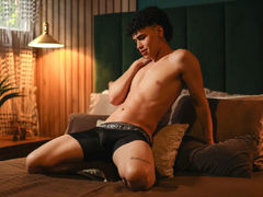 KaiiBossman - male webcam at LiveJasmin