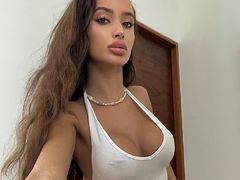 KalisteMoon - female with brown hair webcam at LiveJasmin