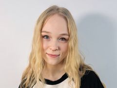 KamiMellema - blond female webcam at LiveJasmin