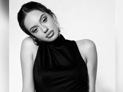 KaraCalliope - female with black hair and  small tits webcam at LiveJasmin