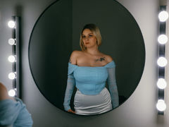 KarenMorales from LiveJasmin