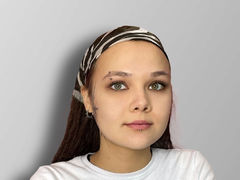 KarimaDrozda - female with brown hair webcam at LiveJasmin